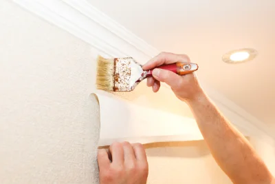 Pose de papier peint à Cachen — revêtements muraux et toiles de verre